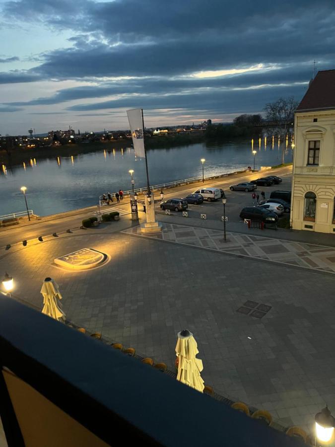Apartman Loft 72 Slavonski Brod Eksteriør bilde